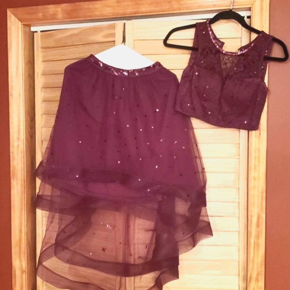 Beautiful 2 piece high-low formal dress